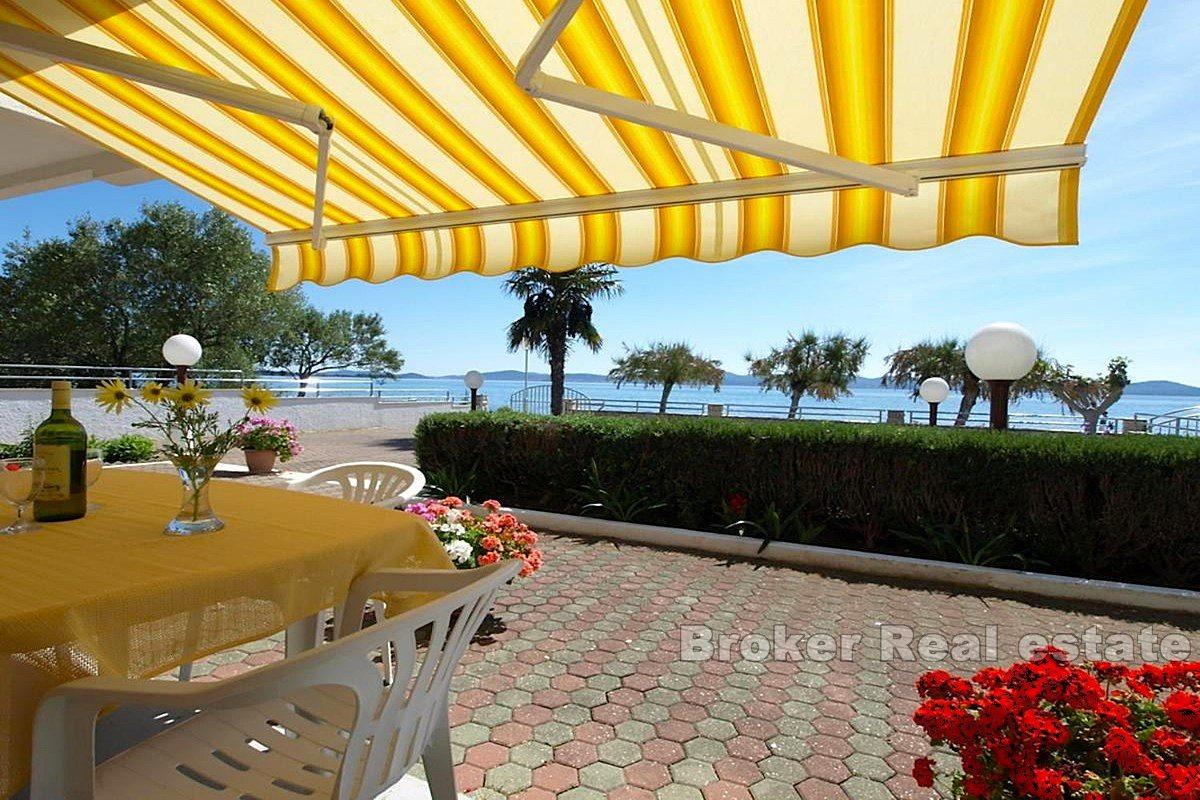 001-2021-403-zadar-house-first-row-to-the-sea-for-sale