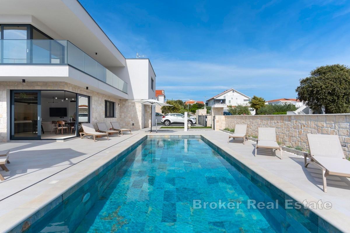 Modern ny villa