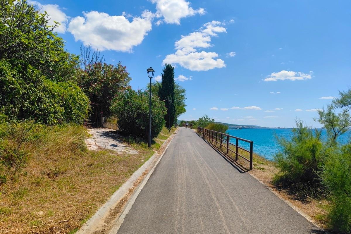 001-2021-419-Zadar-Building-land-in-the-first-row-to-the-sea-for-sale