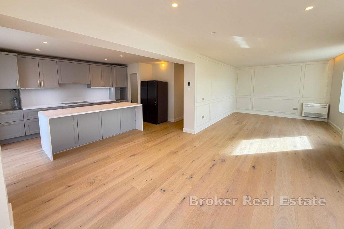 Villa första raden mot havet