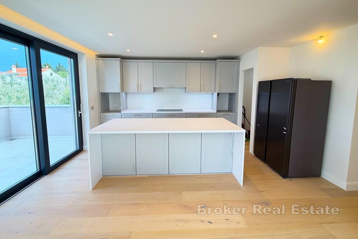 Villa första raden mot havet