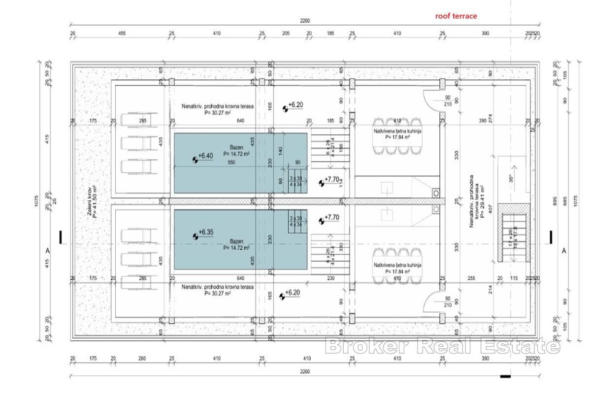 Luxusní apartmán v první řadě u moře s bazénem a zahradou