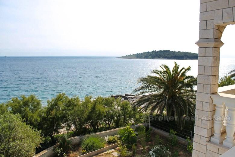 Kuća s predivnim pogledom na prodaju