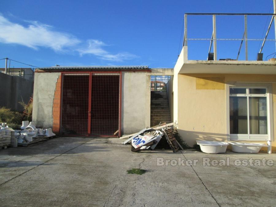 Obiekt biznesowy 490m2, na działce 600m2