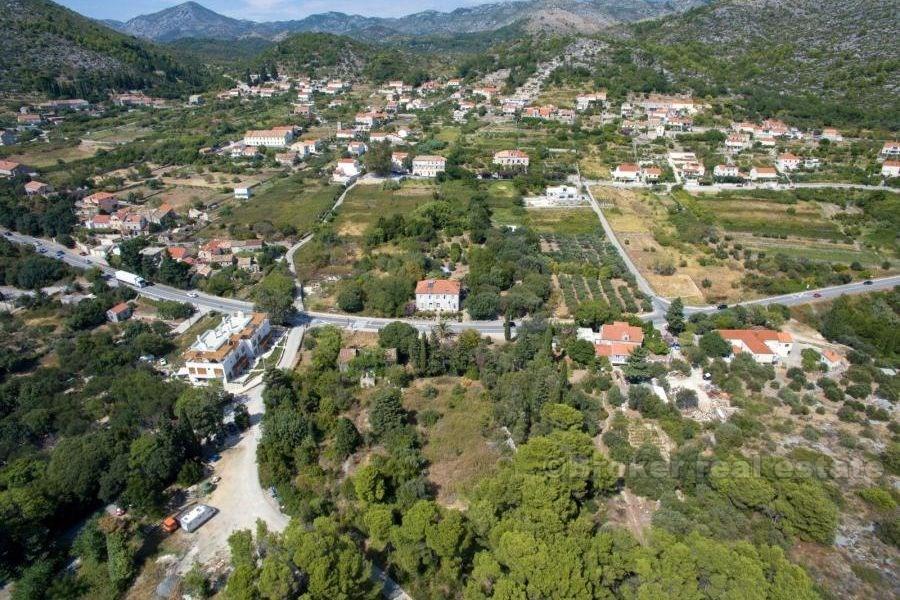 Działka budowlana z ruiną, na sprzedaż