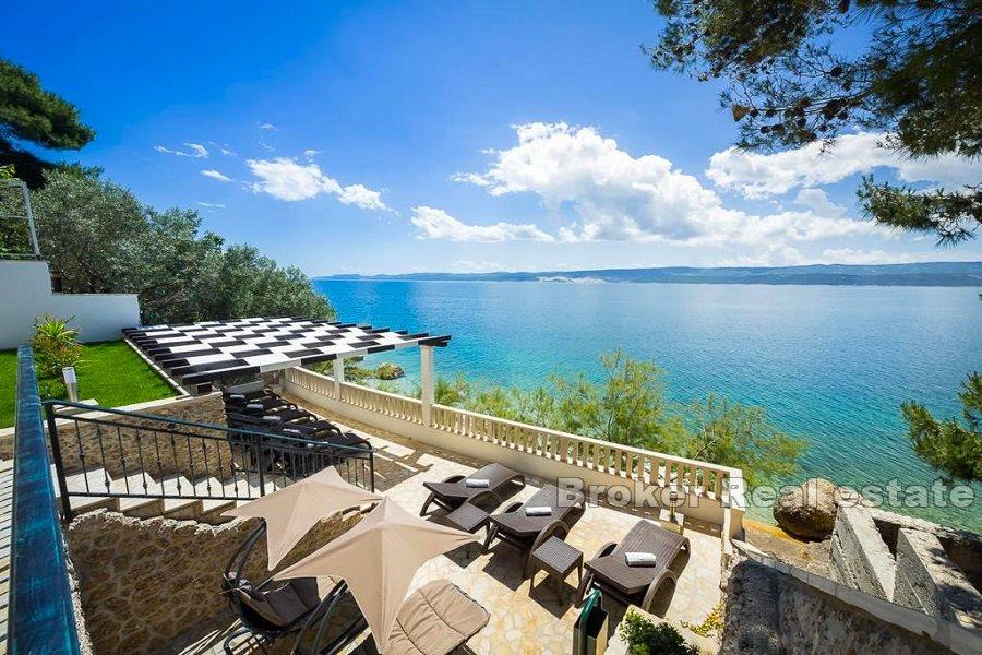 Apartmanska vila prvi red do mora
