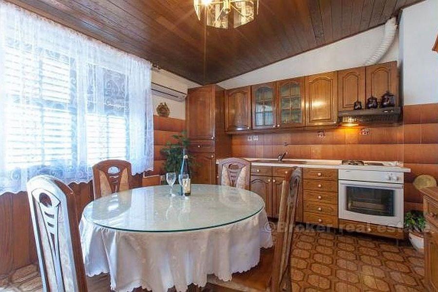 Двухкомнатная квартира, для продажи