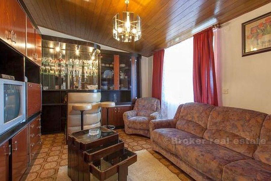 Двухкомнатная квартира, для продажи