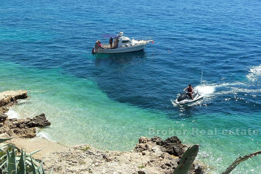 Jedinstveno zemljište, za prodaju