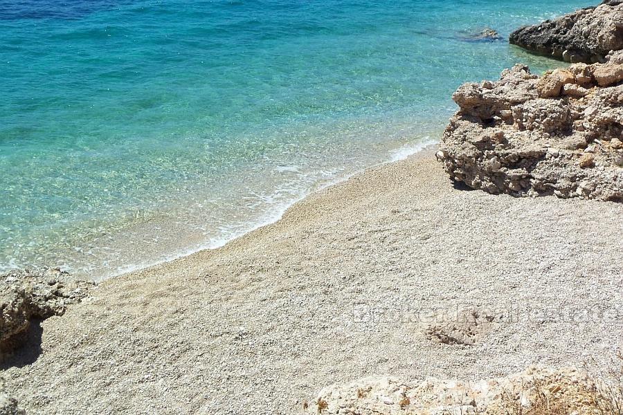 Jedinstveno zemljište, za prodaju