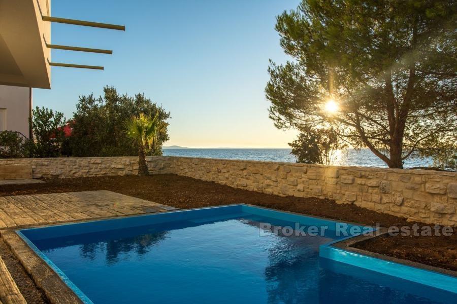 Villa with pool, for sale