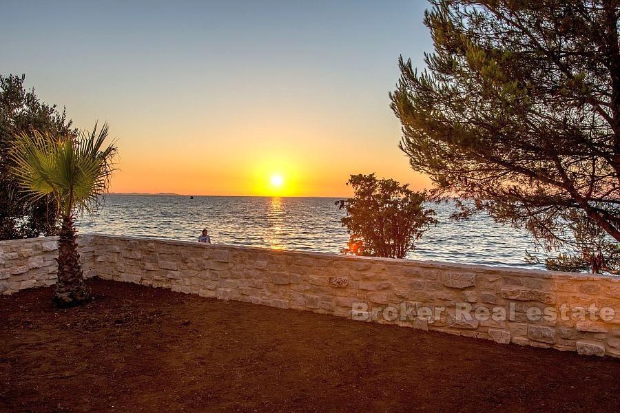 Villa med pool, till salu