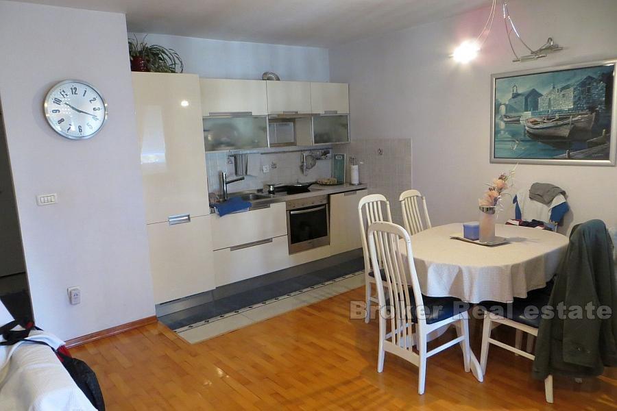Bol, Three-room apartment, for sale