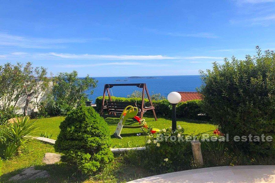 Luxusní vila s výhledem na moře