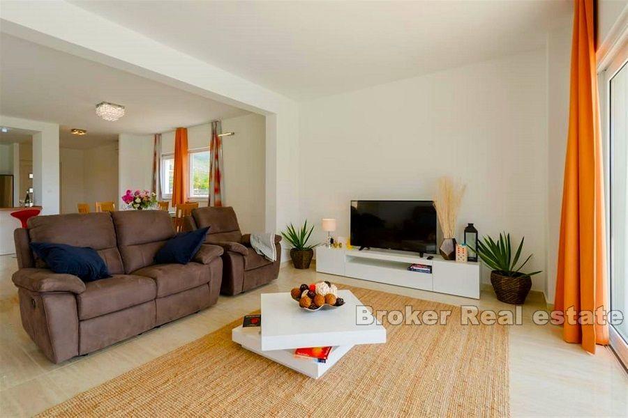 Moderne villa, til salgs