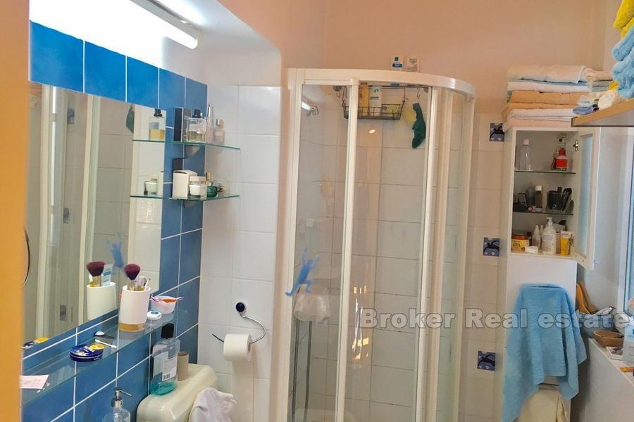 Renovierte Dreizimmerwohnung, zum Verkauf