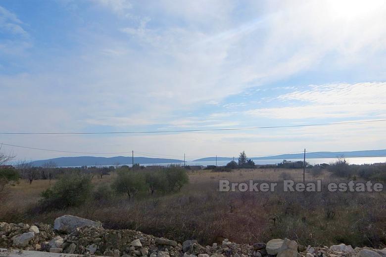 Byggnad tomt till salu