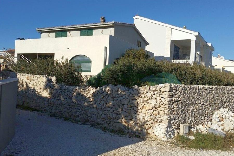Maison familiale, à vendre