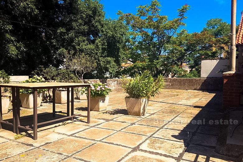 Apartament z trzema sypialniami, na sprzedaż