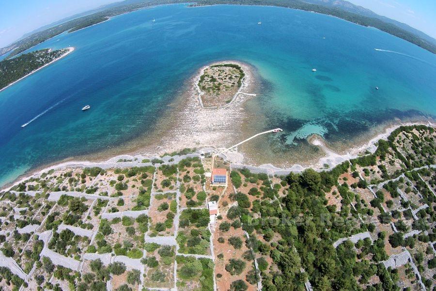 Secluded house, for sale