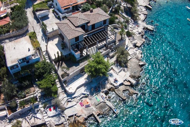 Mediterrane Villa am Meer, zum Verkauf