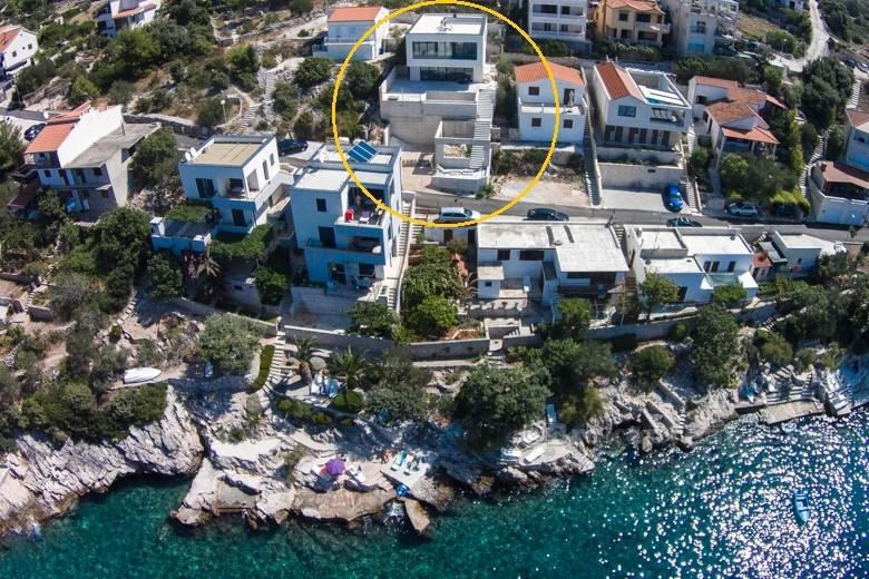 Designer villa med havutsikt