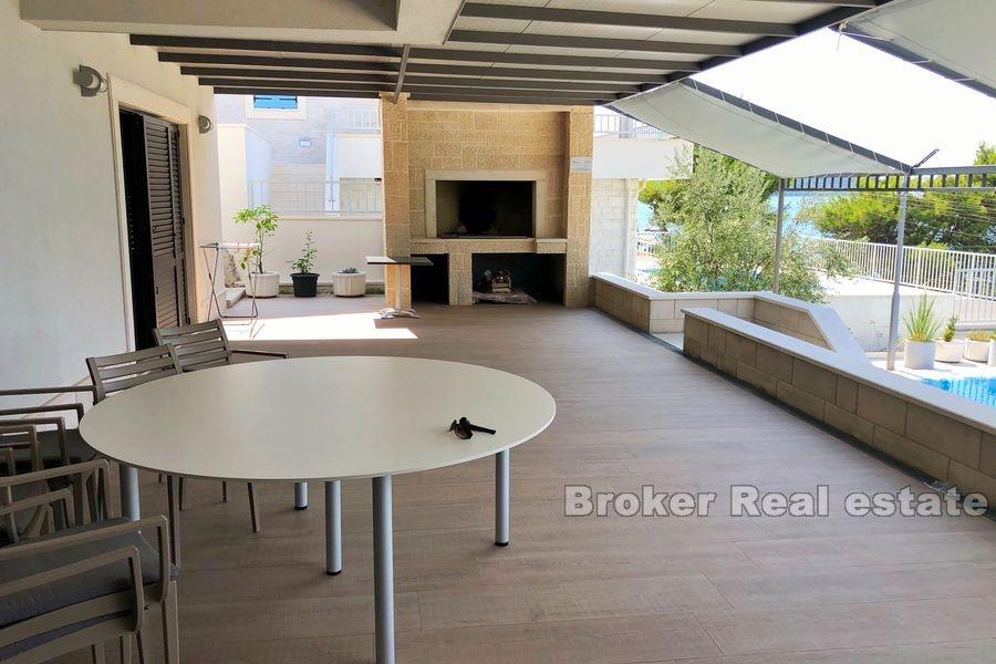 Superb luksusvilla første rad til sjøen