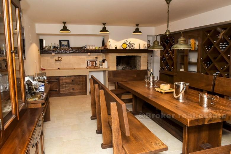 Krásná designová vila s bazénem