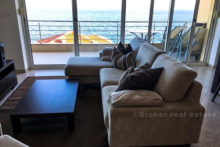 Nowoczesny apartament z widokiem na morze, wyspa Ciovo