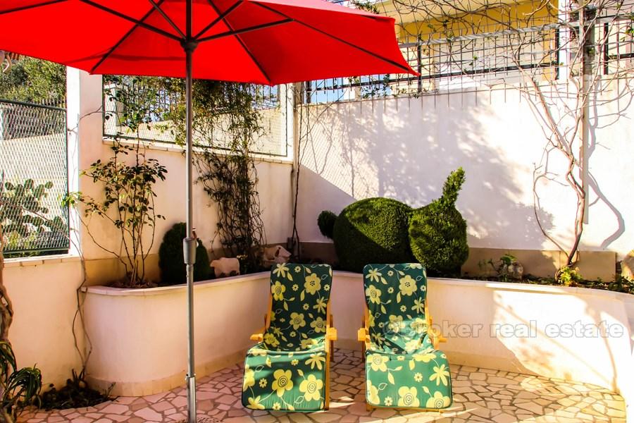 Дом / Вилла, в хорошем месте с видом на море