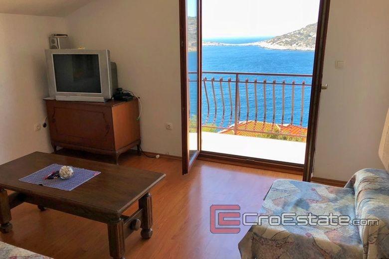 Ładny dom z 3 apartamentami