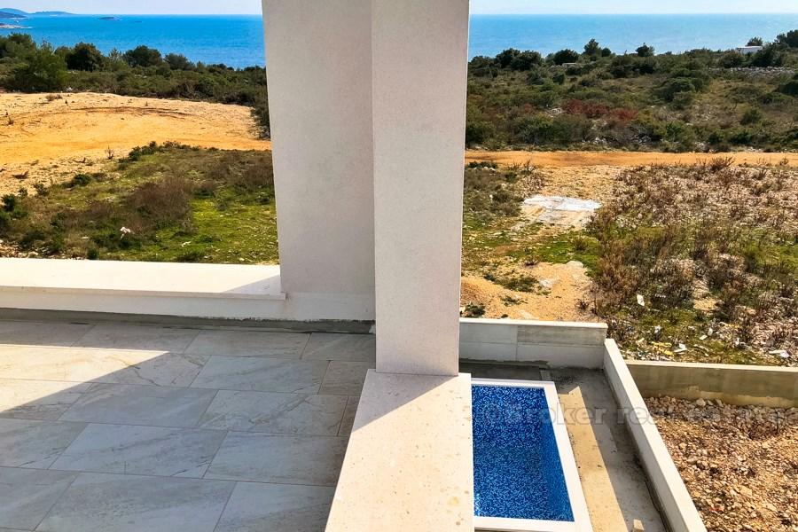 Bella villa con piscina