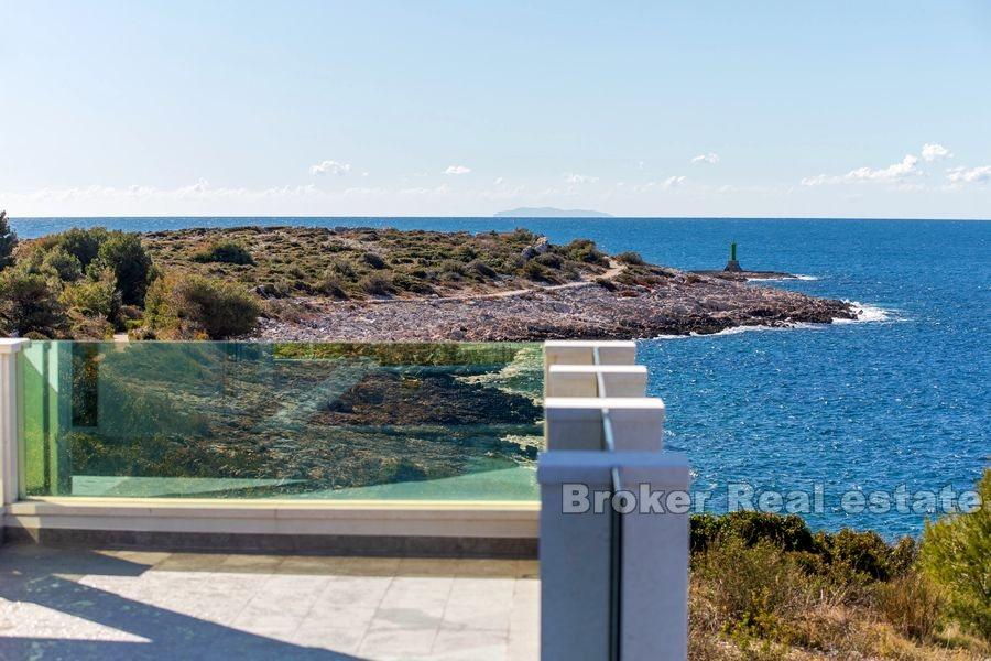 Beautiful family villa with swimming pool