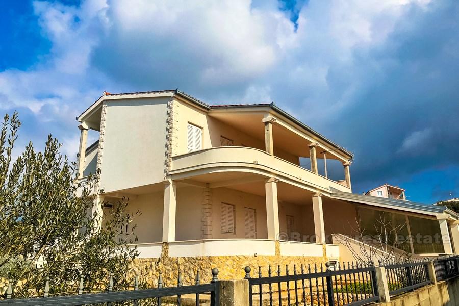 Lovely house with the sea view, for sale