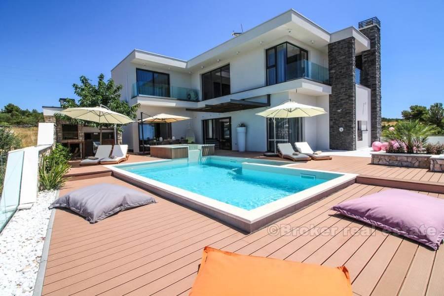 Stupenda villa con vista panoramica