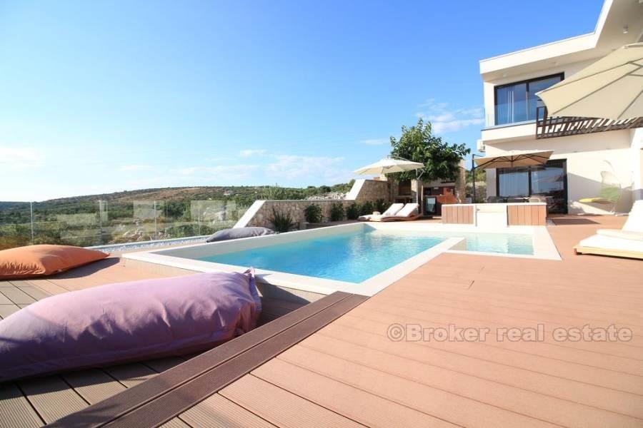 Stupenda villa con vista panoramica