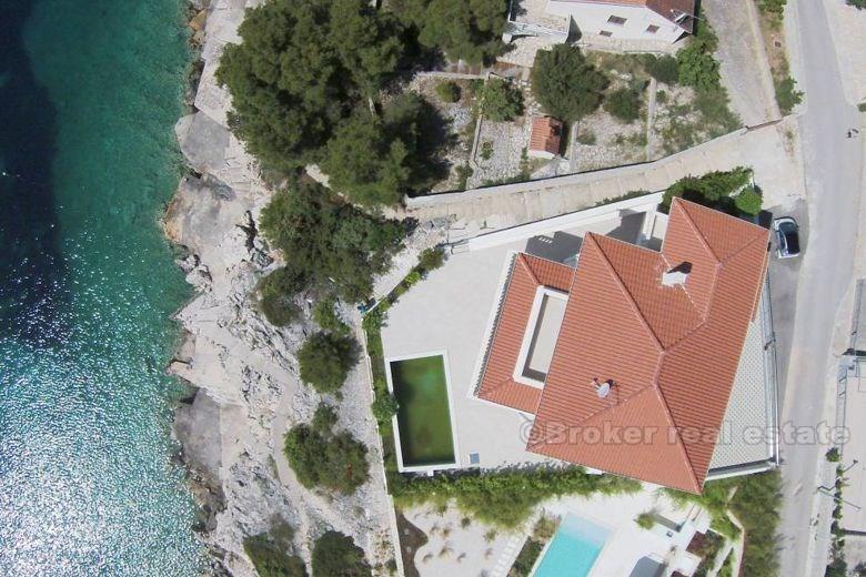Bella villa con piscina vicino al mare