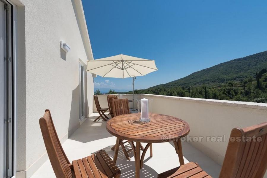 Modern villa with traditional touch, for sale