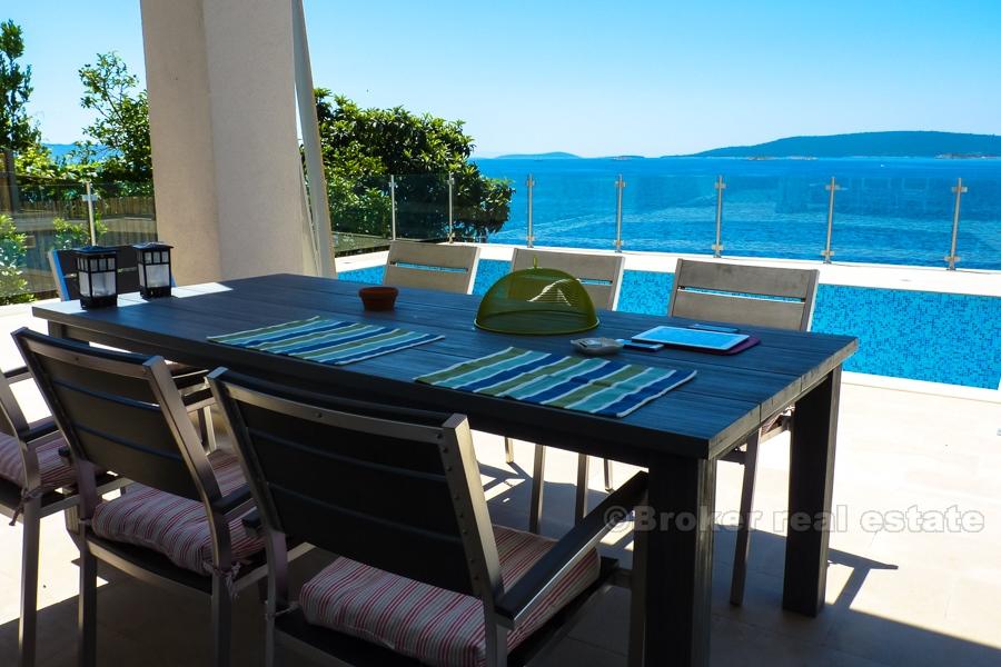 Luxury, traditional style villa with swimming pool
