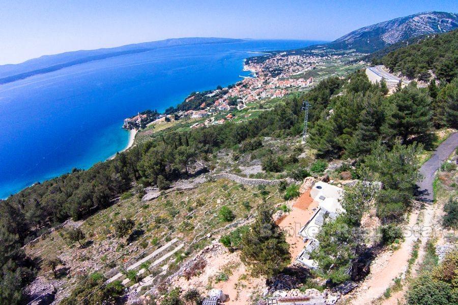 Excellent property with panoramic views