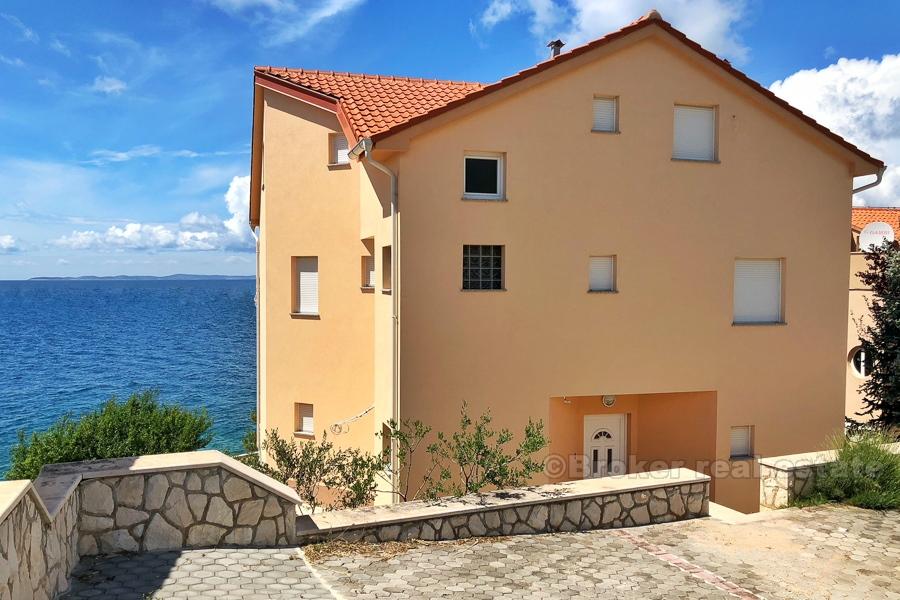 Bella casa vicino a Primosten