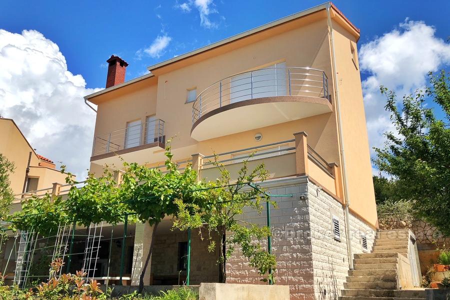 Bella casa vicino a Primosten