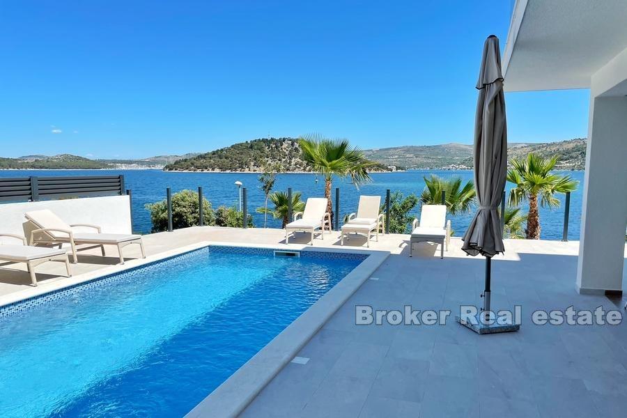 Vakker, moderne villa bygget i en unik posisjon