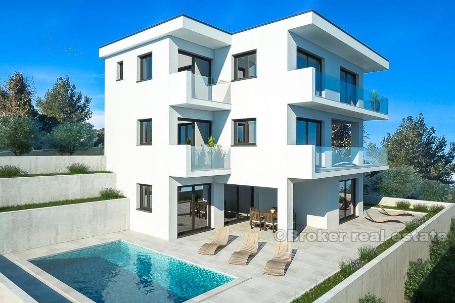 Attraktiv, nybygd, moderne villa