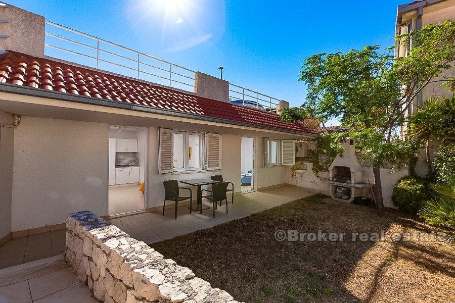 Villa i flott posisjon, til salgs