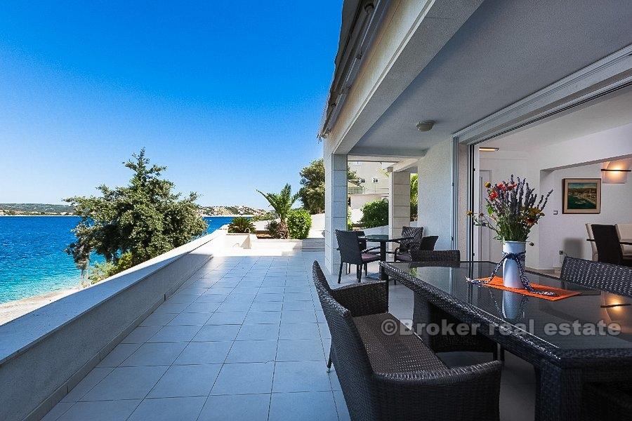 Villa i flott posisjon, til salgs