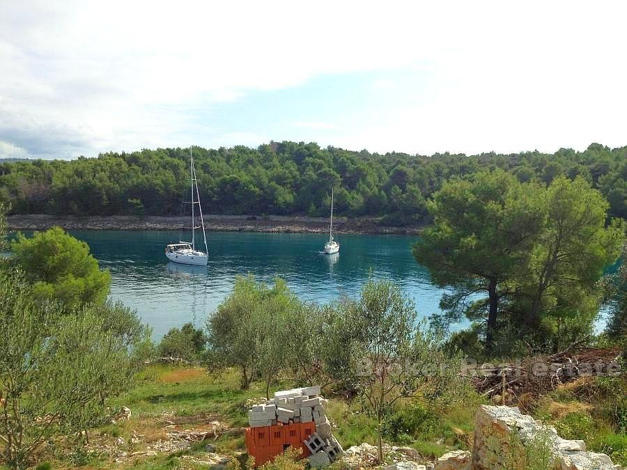 Maison en pierre pour la reconstruction, l'île de Brac