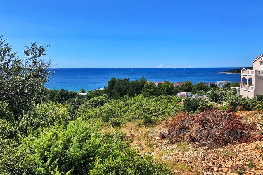 Building plot with sea view for sale