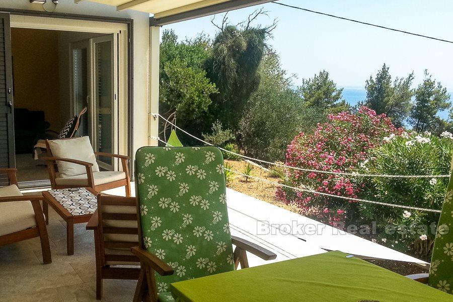 Piękny dom na południowej stronie wyspy Hvar