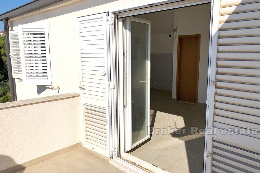 Skvělá lokalita, dům první řadě k moři